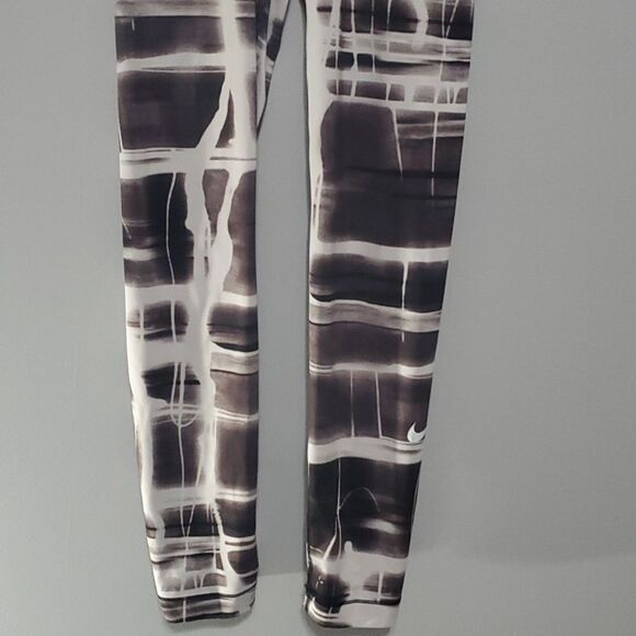 NIKE PRO pants Womens size Medium brown white Running Yoga Compression L… - Picture 2 of 13